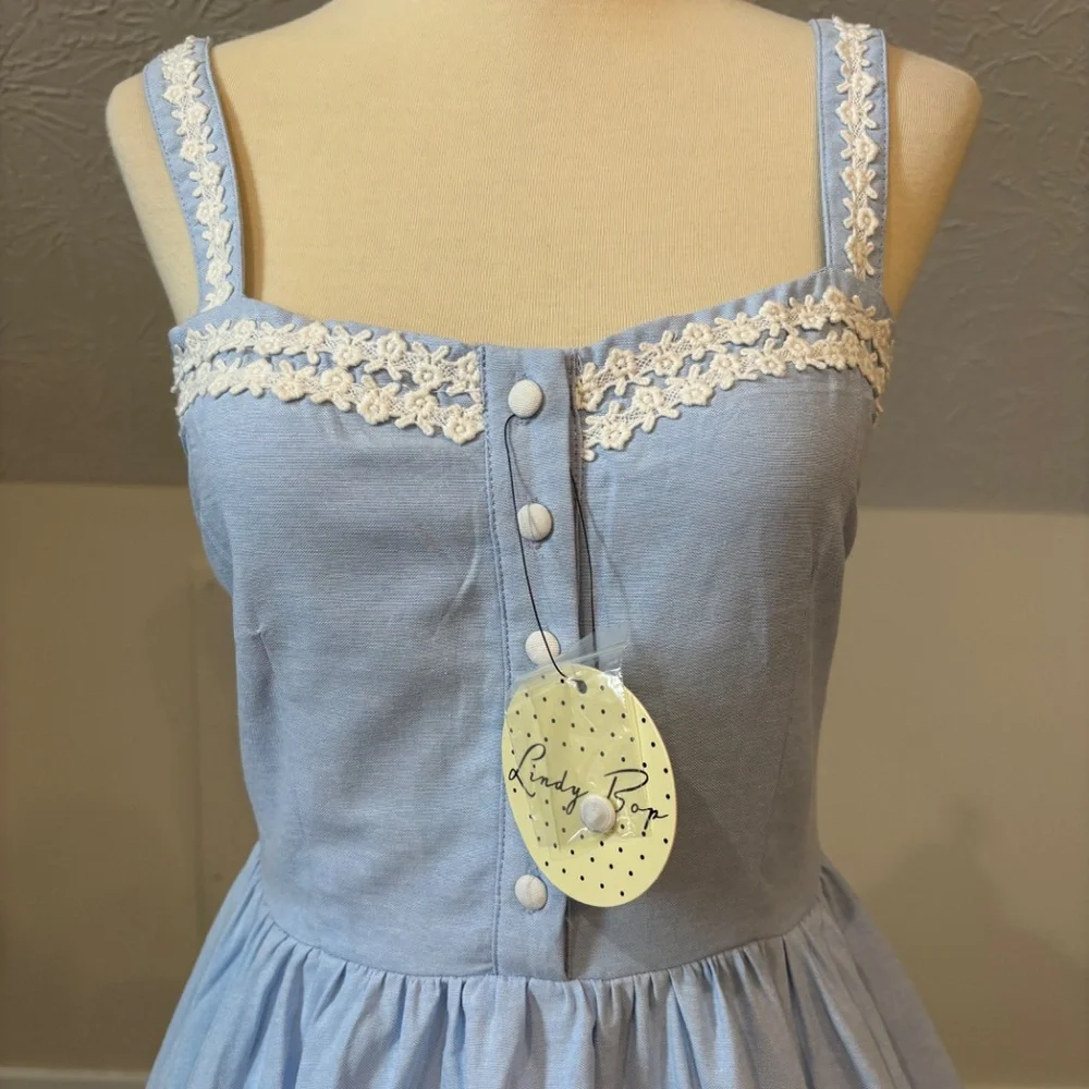 NWT! Lindy Bop Corinna Dress with Embroidered Flowers XS - Picture 3 of 12